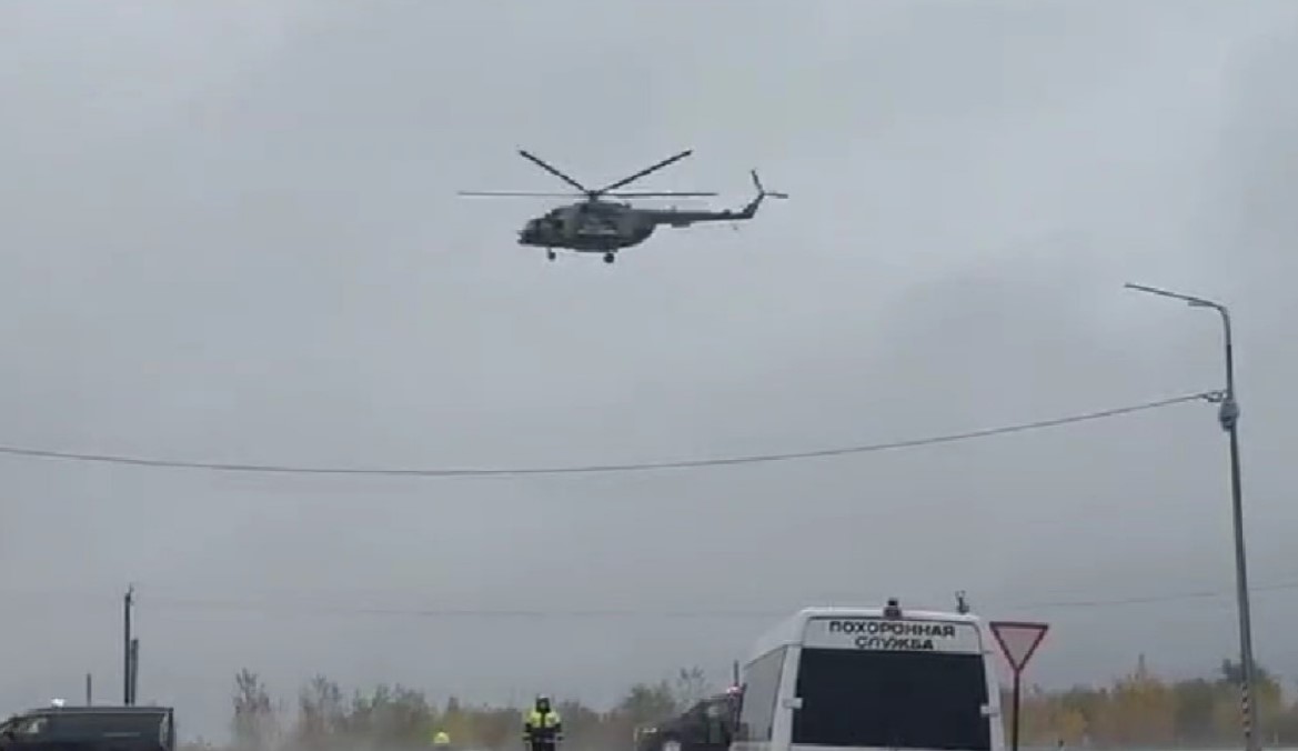 Страх за власну безпеку: кортеж Путіна оточили РЕБ, кулеметами та авіацією